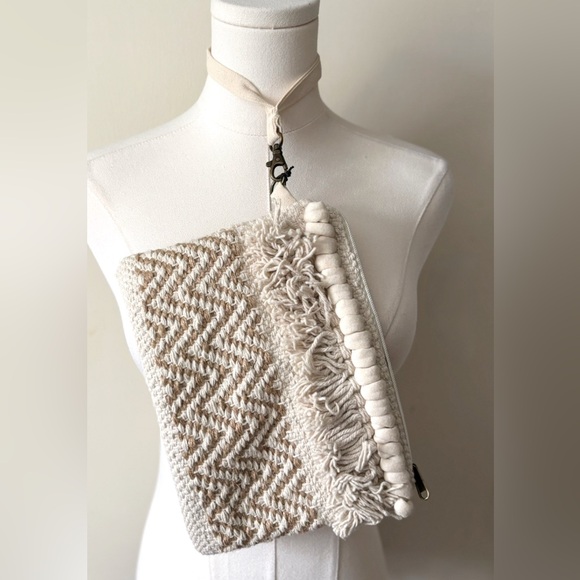 Indaba Bohemian 100% Cotton Natural Woven Jute Fringe Neutral Wristlet Clutch - Picture 4 of 12